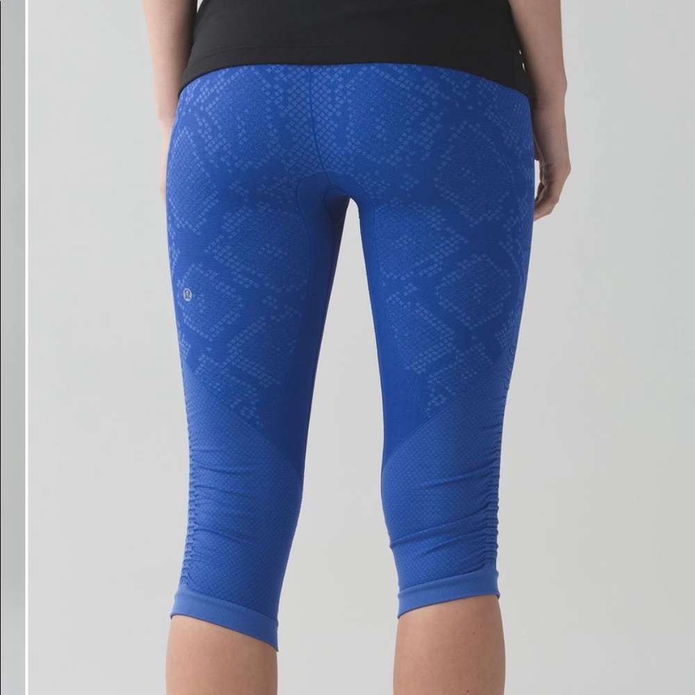Lululemon In The Flow Crop II